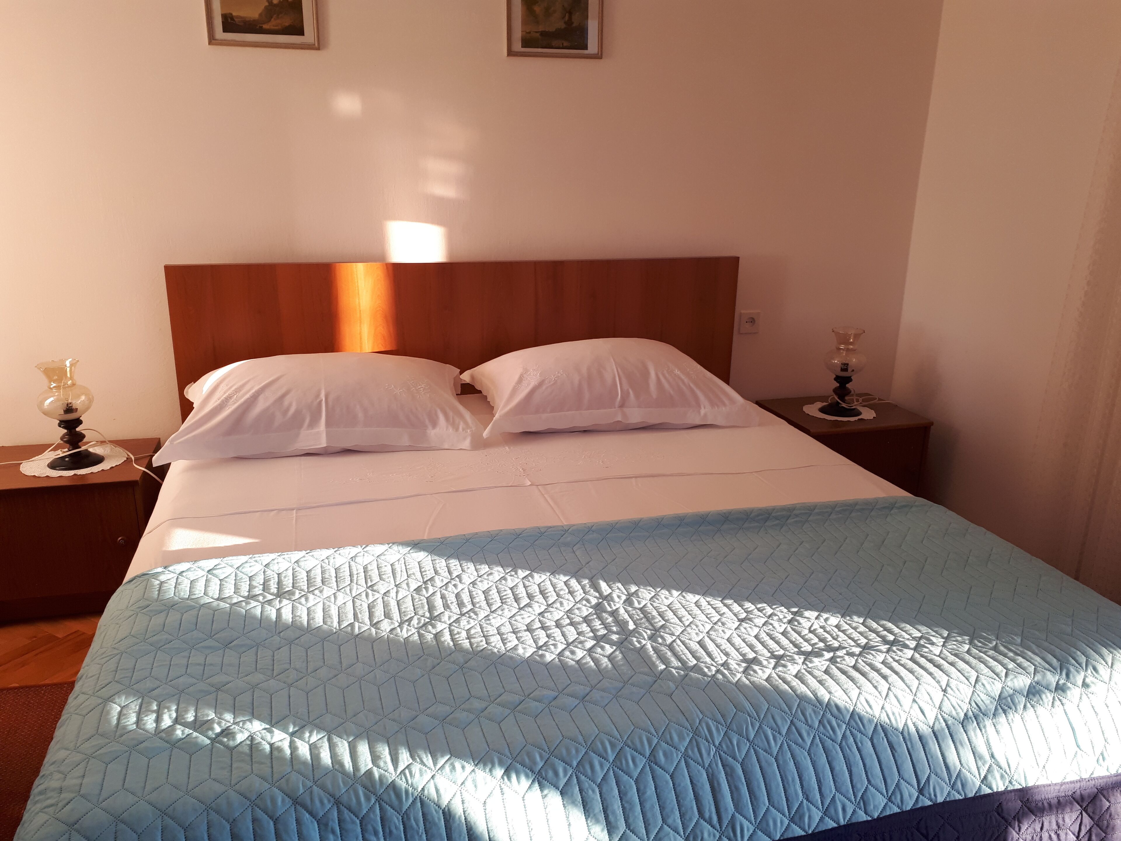 Apartment, 2 Schlafzimmer (2) | 2 Schlafzimmer, Schreibtisch, kostenloses WLAN, Bettwäsche