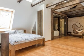 no 8 Blacksmiths 2 floors 2 bedrooms Suite - Muurivahe 21 | 熨斗/熨衣板、免  費無線上網、床單