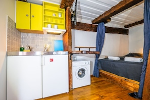 Blacksmiths Attic Small - Sauna 8 (no 4) | Private kitchenette | Fridge, stovetop, coffee/tea maker, electric kettle