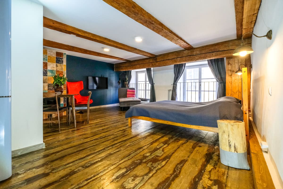 Blacksmiths Attic Large - Sauna 8 (5A) | 1 habitación, tabla de planchar con plancha, wifi gratis y ropa de cama