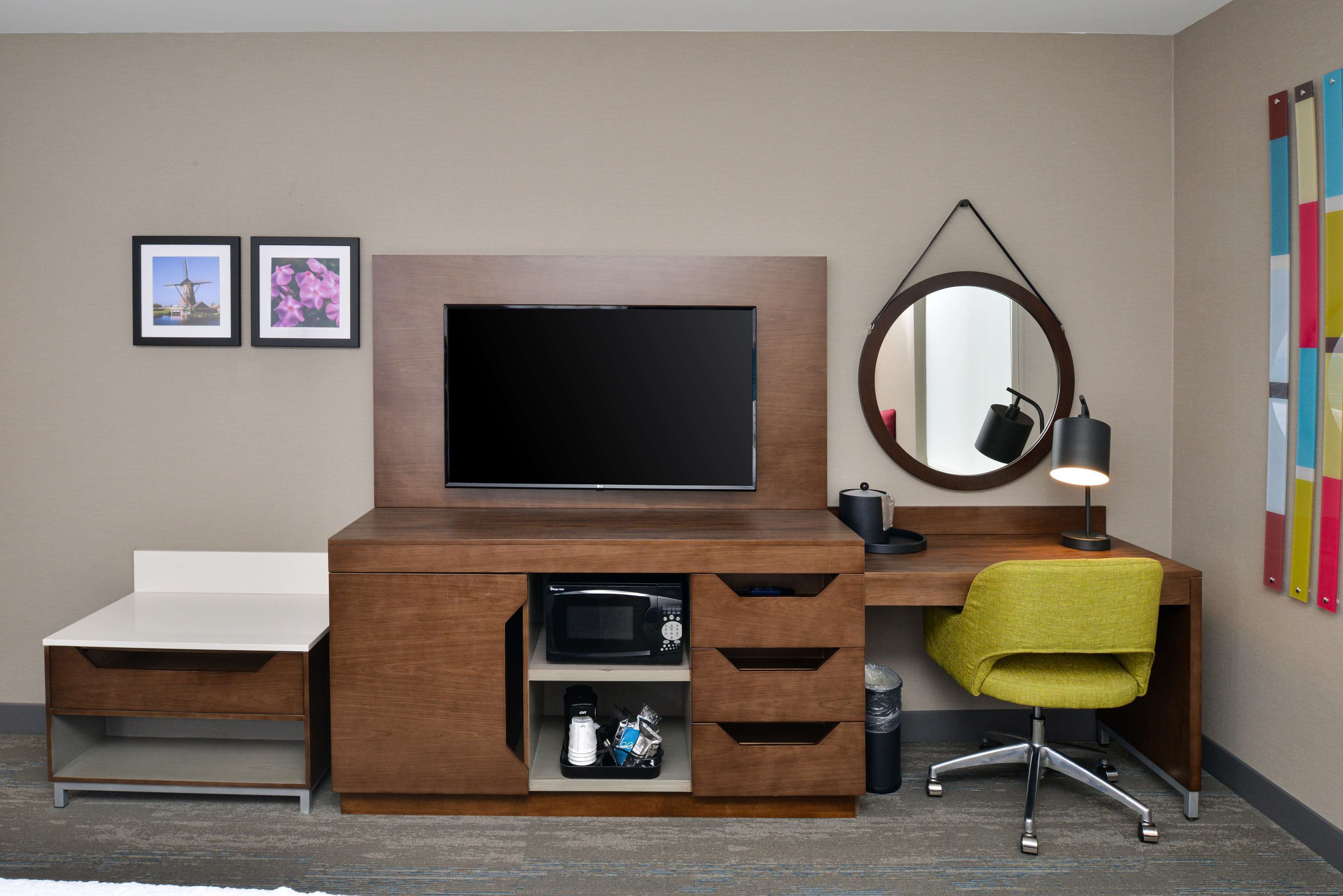 room, 1 king bed, accessible, non smoking (hearing) | free wifi, bed sheets