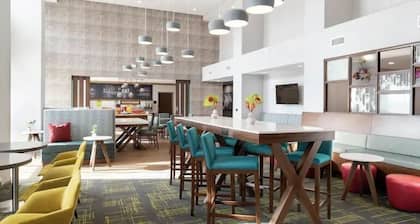 Hampton Inn & Suites Adrian