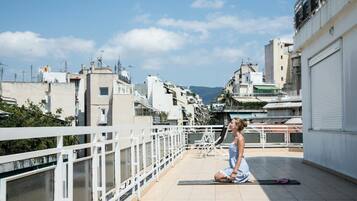 Appartement Supérieur, 2 chambres, salle de bains commune | Terrasse/Patio