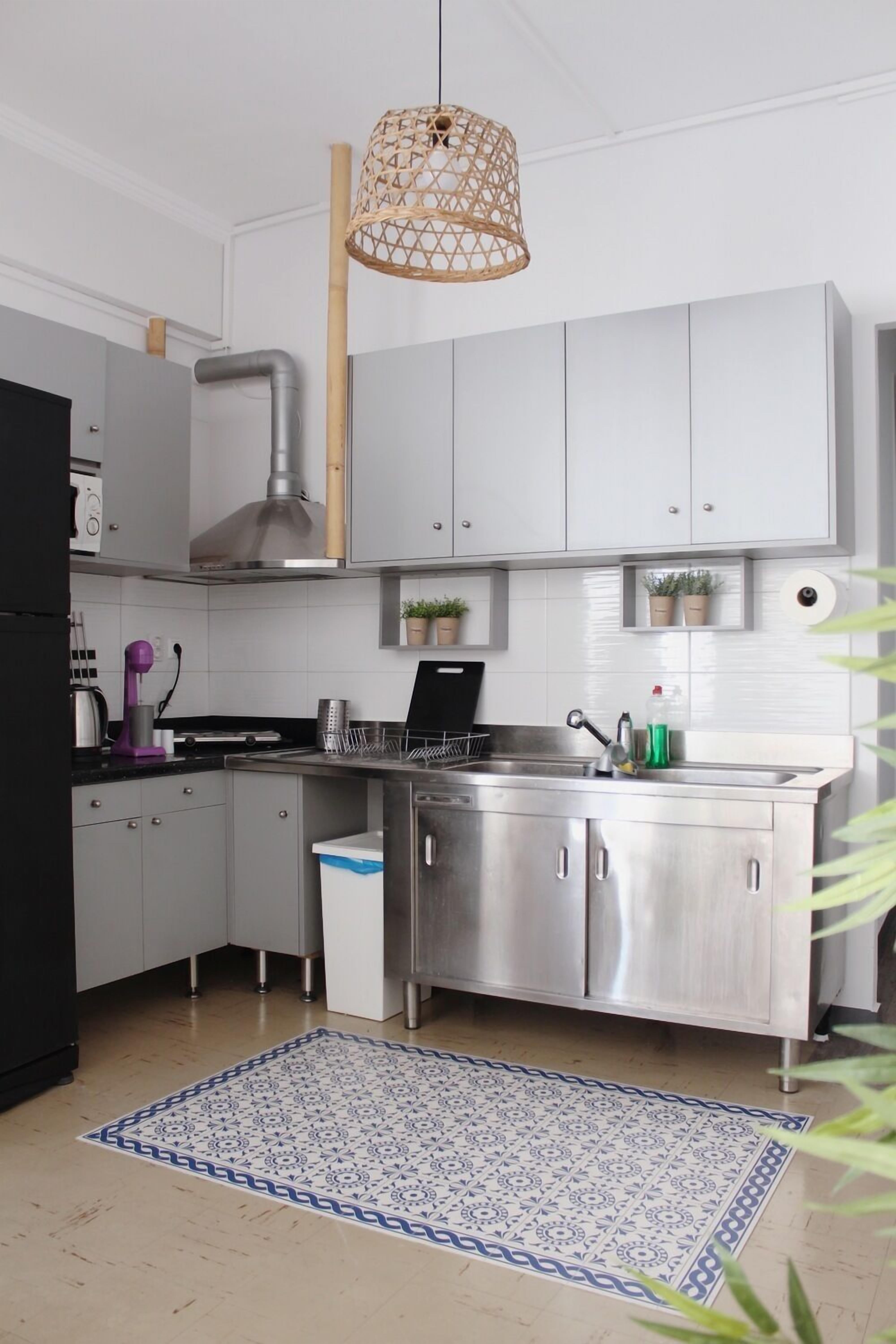 Photo - Thanasis Place