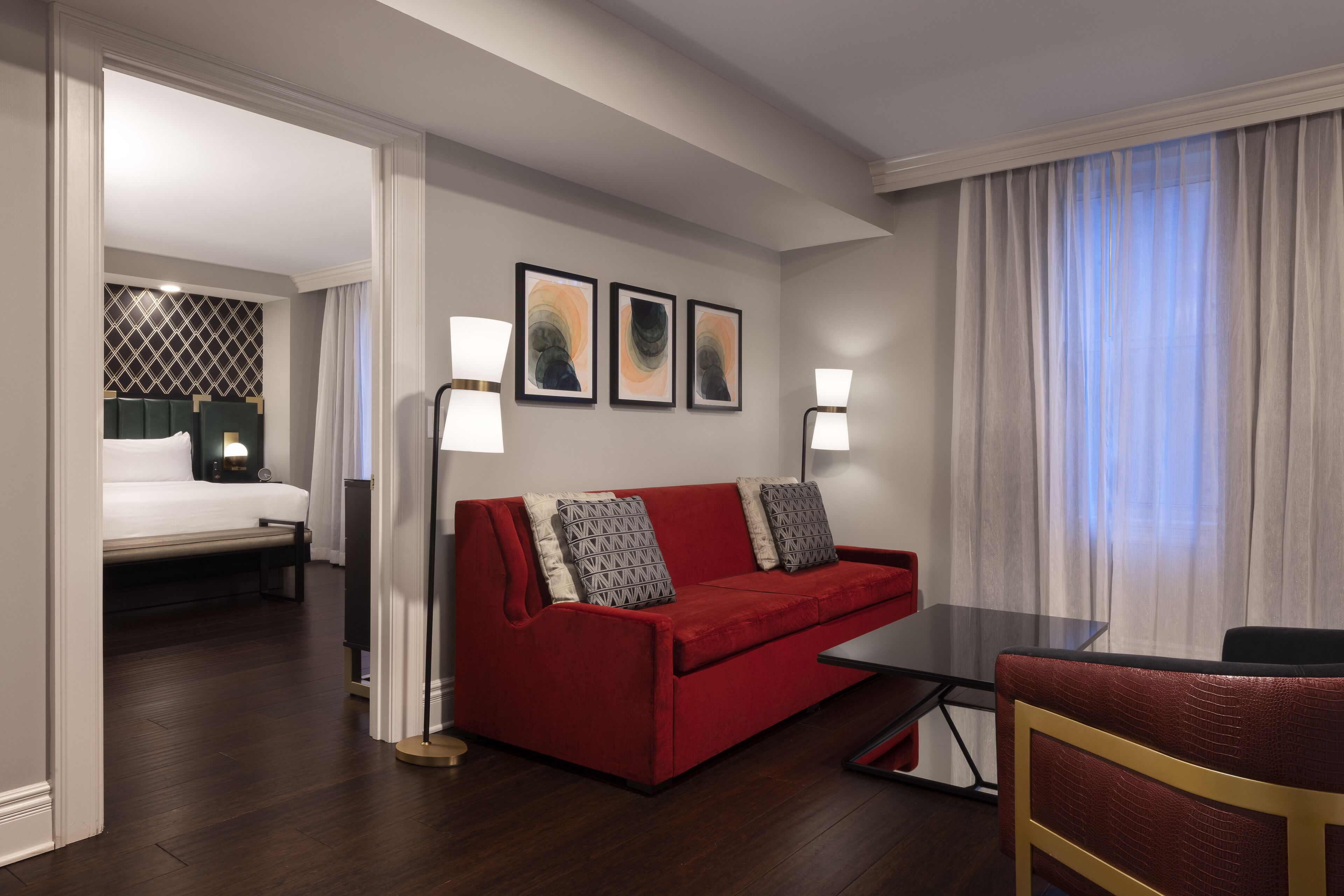 flat-screen tv, netflix, streaming services