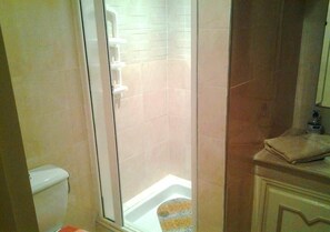Een bad, een bidet