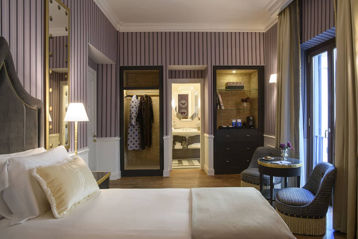Minibar, phòng cách âm, nôi (giường cho trẻ sơ sinh) miễn phí 
