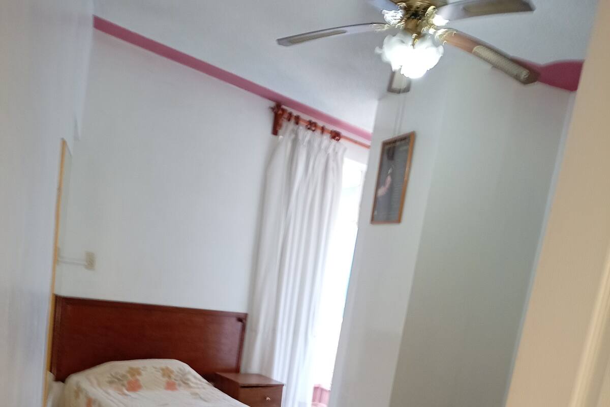 Wifi gratis y ropa de cama