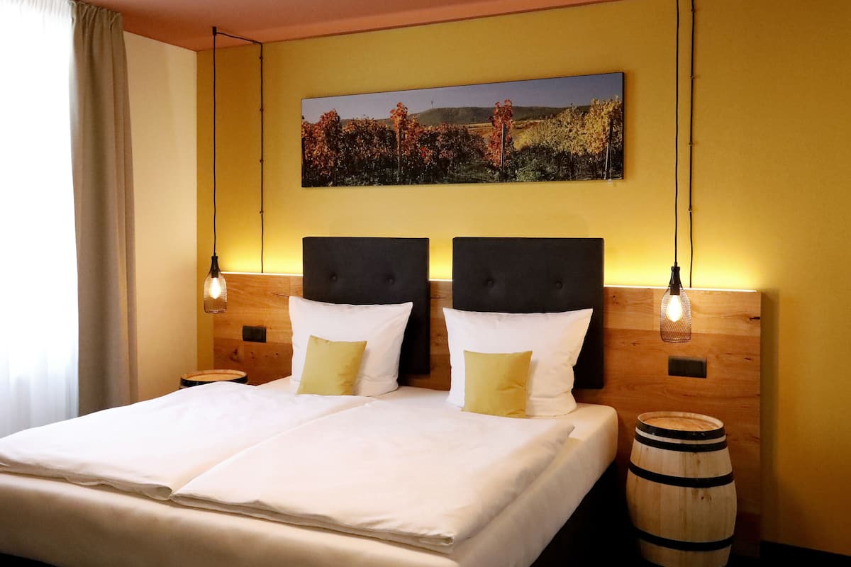Tweepersoonskamer | 1 slaapkamer, een bureau, gratis wifi, beddengoed