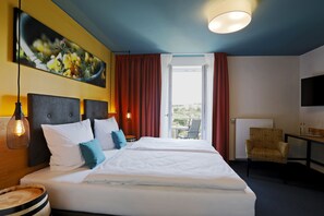Premium bedding, desk, blackout drapes, free WiFi - Casa Palatina Vinotel (Grosskarlbach)