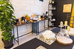 Colazione continentale inclusa, servita tutte le mattine