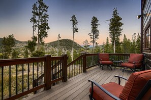 Property grounds - TenMile Panorama | 2 Acres | Hot Tub | VIP Shuttle (Breckenridge)