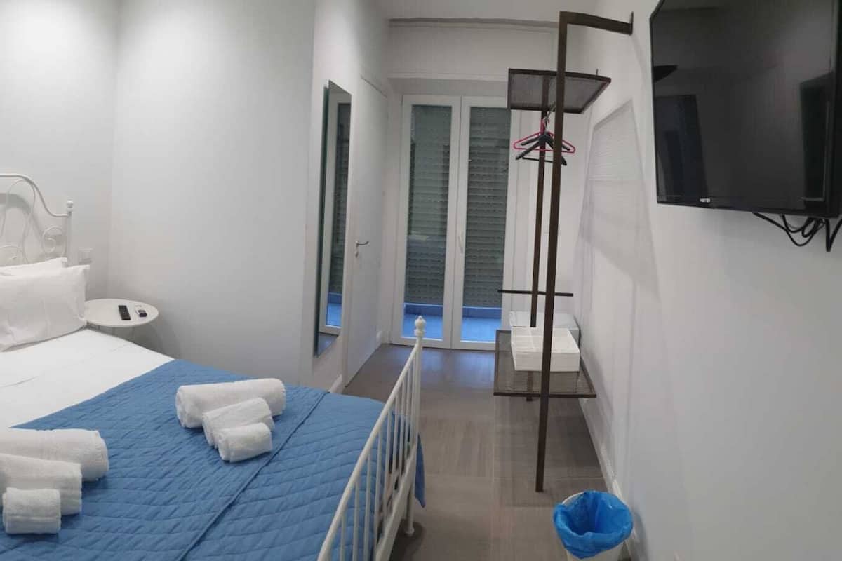 ห้องสแตนดาร์ดดับเบิล | โต๊ะทำงาน, ห้องเก็บเสียง, Wi-Fi ฟรี, ผ้าปูที่นอน
