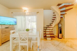 Dining - Private Villa near Las Ballenas Beach - 2 BD A/C - 3SDB - Private pool & Garden  (Las Terrenas)
