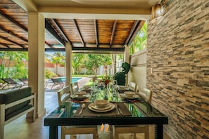 Outdoor dining