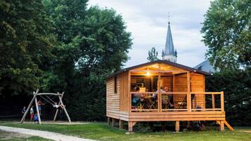 Chalet, 2 Bedrooms (Evasion) | Terrace/patio