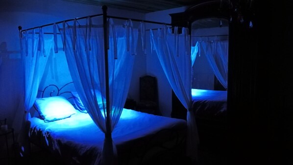 Double Room (L’Intrigante)