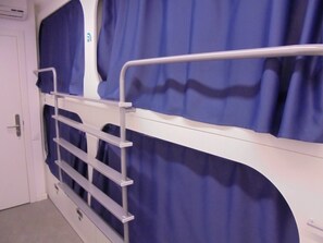 Dormitori compartit, dormitori mixt (1 bed in a 12-Bed Dormitory Room) | Habitacions insonoritzades, wifi gratuïta i roba de llit