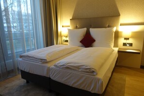 Studio, Non Smoking | Premium bedding, down comforters, in-room safe, individually decorated