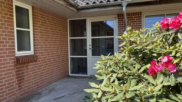 Double Room, 1 Double Bed, Accessible | Garden view