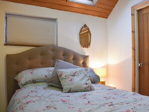 1 bedroom, free WiFi, bed sheets - UKC4173 The Cottage by the Sea Annexe (Littlehampton, near Arundel)