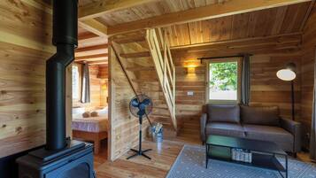 Cabane Familiale | Coin séjour | Baby-foot, table de tennis de table