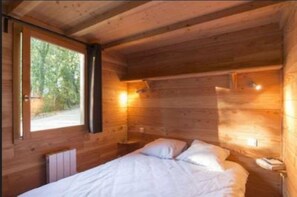 Chalet rustique | Vue de la chambre