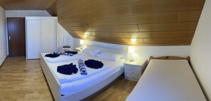 2 chambres, lit parapluie, Wi-Fi, draps fournis