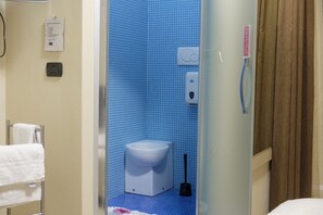 Down duvets, desk, blackout curtains, free WiFi