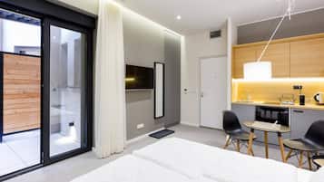 Premium Studio | 1 bedroom, premium bedding, in-room safe, individually decorated