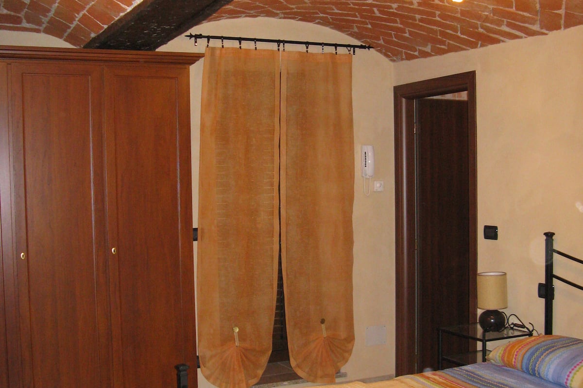 Habitación doble | Escritorio, wifi gratis y ropa de cama