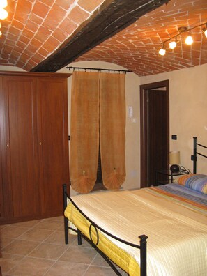 Double Room | Desk, free WiFi, bed sheets - Bed & Breakfast Dal Conte (Condove)