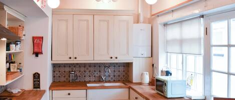 Lavavajillas, silla alta para bebés