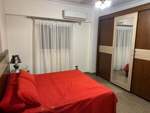 2 bedrooms, desk, soundproofing, iron/ironing board - Superior Luxury Furnished Apartment (Cairo)