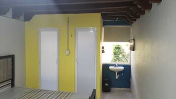 10 makuuhuonetta, silitysrauta/-lauta, Wi-Fi, vuodevaatteet