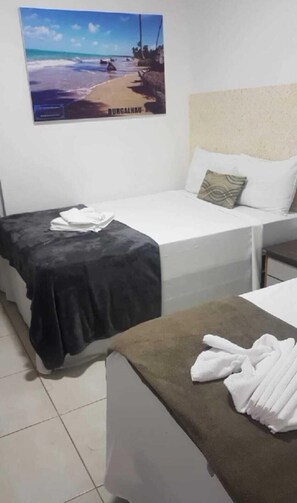 Tripla Comfort | Minibar, una cassaforte in camera, una scrivania, postazione laptop