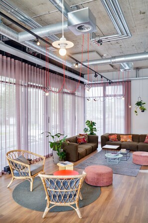 Sala de estar en el lobby