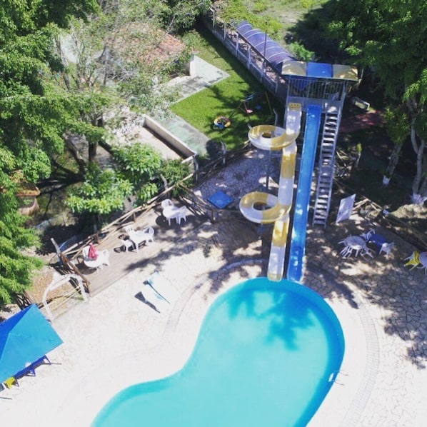 Indoor pool, 5 outdoor pools