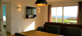 Holiday house with lake view