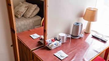 Superior Single Room | Individually decorated, individually furnished, desk, laptop workspace