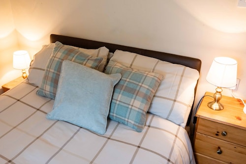Aarondale Guest House