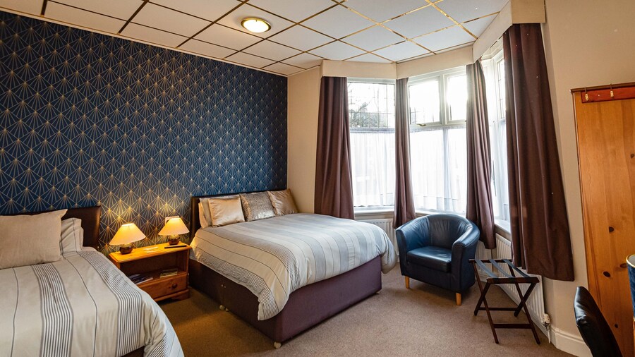 Aarondale Guest House