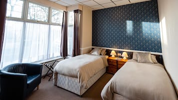 Superior Twin Room | Individually decorated, individually furnished, desk, laptop workspace