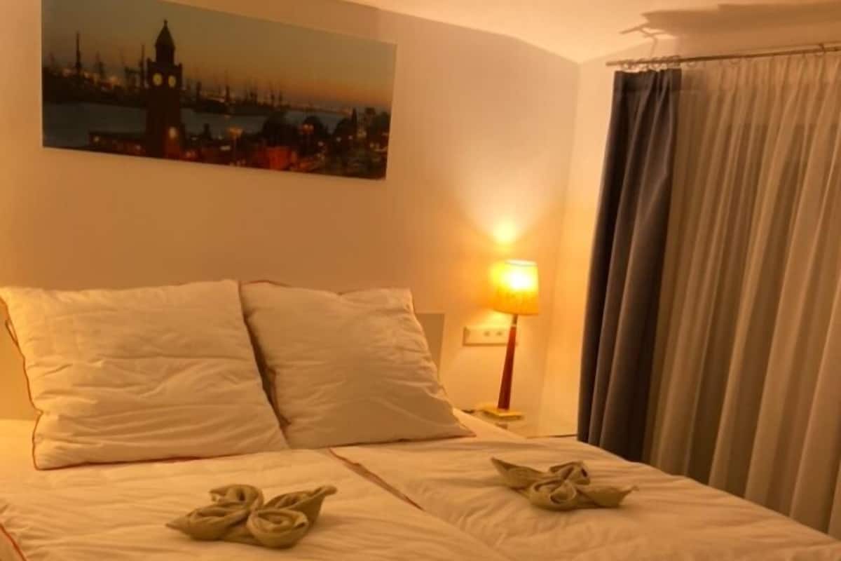 Tripla Economy | Biancheria da letto di alta qualità, copriletto in piuma