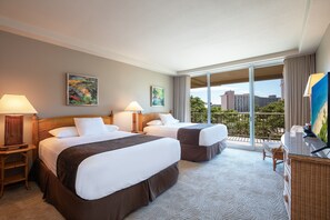 2 bedrooms, in-room safe, iron/ironing board, travel cot