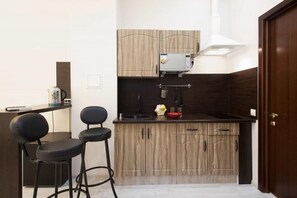 Tägliches Frühstück mit Selbstbedienung (300 RUB pro Person)