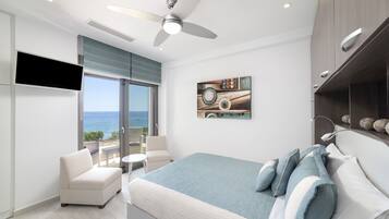 2 bedrooms, in-room safe, iron/ironing board, travel crib