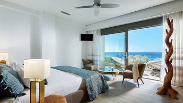 5 bedrooms, in-room safe, iron/ironing board, free WiFi