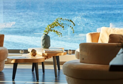 Luxus-Penthouse am Meer mit Panoramablick, eigenem Whirlpool und Grill