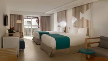 Premium Room, Ocean View (Access to VIP Area) | Articles gratuits dans le mini-bar, coffres-forts dans les chambres